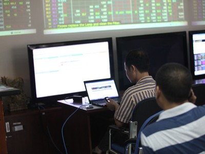 Sự kiện chứng khoán đáng chú ý ngày 26/10